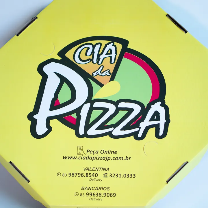 Caixa de pizza amarela da Cia da Pizza