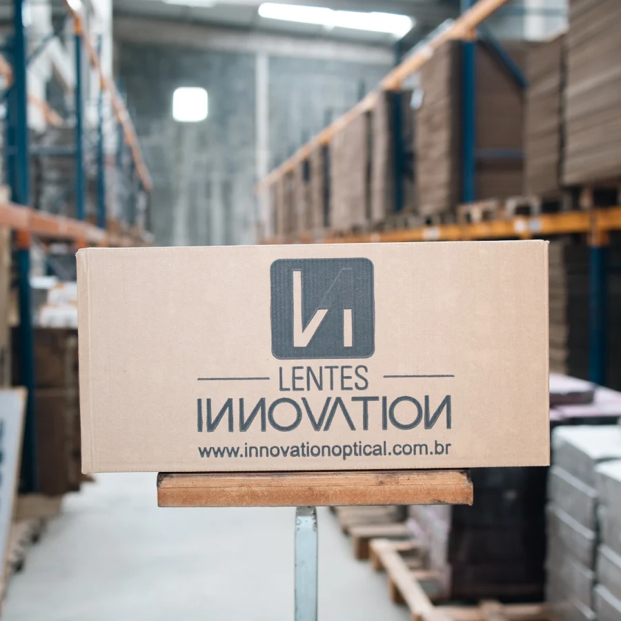 Caixa personalizada da Lentes Innovation
